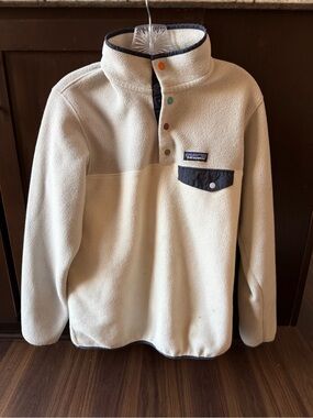 Patagonia Cream Snap-t fleece Pullover with Navy Pocket and Multicolor Snaps